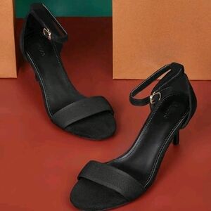 Cuccoo Ankle Strap Stiletto Heeled Sandals